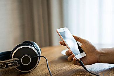 和风冒险解谜视觉小说《四目神 -再会-》 今日在Steam 平台发售